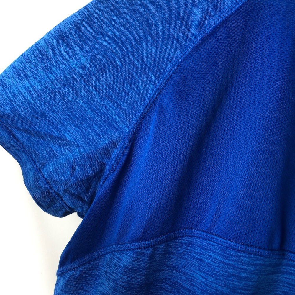 Danskin Now semi-fitted blue shirt - Picture 6 of 6